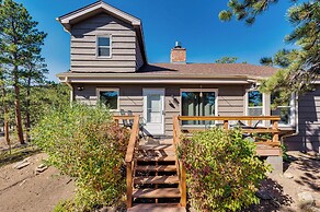 Quiet + Peaceful Home in Allenspark w/ Deck!