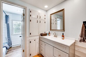 Quiet + Peaceful Home in Allenspark w/ Deck!