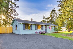 Charming Arlington Home w/ Hot Tub & Fenced Yard!