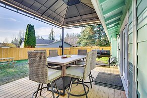 Charming Arlington Home w/ Hot Tub & Fenced Yard!