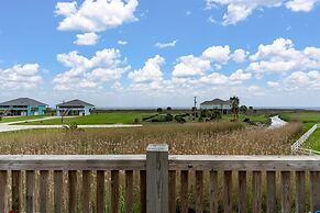 Viewtastic 3 Bedroom Home by RedAwning