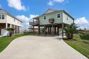 Viewtastic 3 Bedroom Home by RedAwning