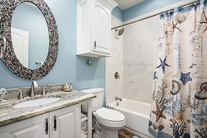 Viewtastic 3 Bedroom Home by RedAwning