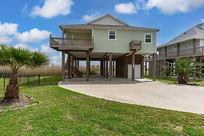 Viewtastic 3 Bedroom Home by RedAwning