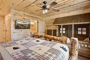 Mystic Cabin 3 Bedroom Cabin by RedAwning