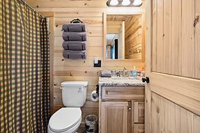 Mystic Cabin 3 Bedroom Cabin by RedAwning