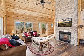 Mystic Cabin 3 Bedroom Cabin by RedAwning