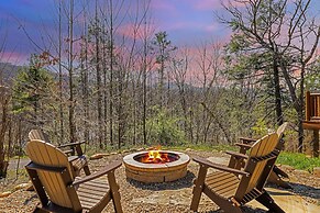 Mystic Cabin 3 Bedroom Cabin by RedAwning