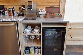 Mystic Cabin 3 Bedroom Cabin by RedAwning