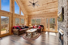 Mystic Cabin 3 Bedroom Cabin by RedAwning