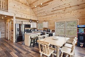 Mystic Cabin 3 Bedroom Cabin by RedAwning