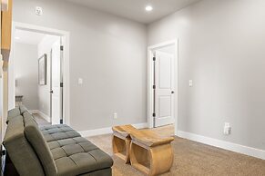 Zion's Paradise 6 Bedroom Townhouse