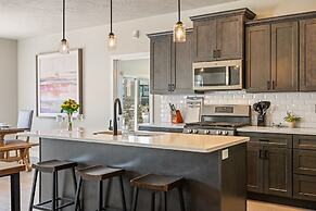 Zion's Paradise 6 Bedroom Townhouse