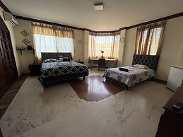 Mega Suite en PB al lado del San Marino