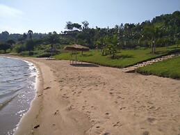 Palega Beach Inn