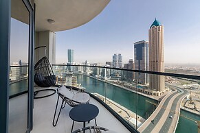 Zada Tower 1BR with Dubai Canal view