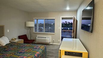 PACIFIC EXPRESS INN