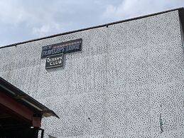 New Travellers Lodge