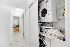 Spacious 3-beds w Direct Access to Pool