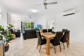 Spacious 3-beds w Direct Access to Pool