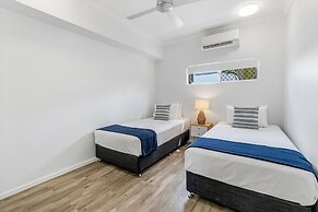 Spacious 3-beds w Direct Access to Pool