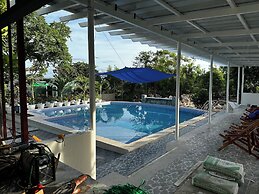 Moalboal Casablanca Inn