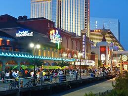 TWO Adjacent CozySuites on the Boardwalk