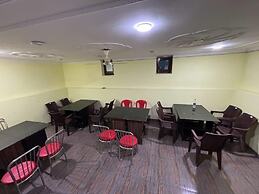 Goroomgo Hotel Zulfikar Srinagar