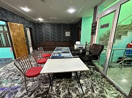 Goroomgo Hotel Zulfikar Srinagar