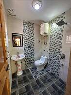 Goroomgo Hotel Zulfikar Srinagar