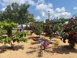 Lavic Country Resort Adjumani