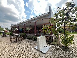 Lavic Country Resort Adjumani