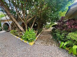 Lavic Country Resort Adjumani