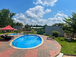 Lavic Country Resort Adjumani