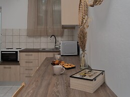 Treasure Of Herbs Complex