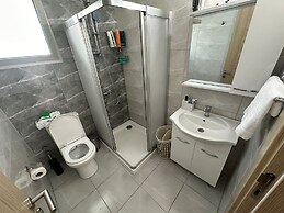 Inviting 2-bed Apartment in Kyrenia