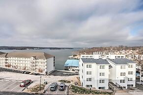 3 Mi to Boat Ramp: Osage Beach Condo w/ Grill!