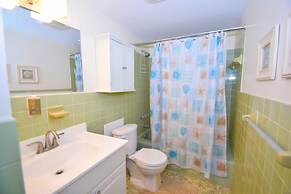 Jada 1f - Ocean City, Md 2 Bedroom Apts by RedAwning