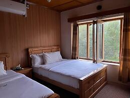 Dumani Inn Hotel And Restaurant