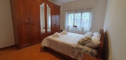 Room in B&B - Comfortable Room With Spacious Kitchen - Suite Colosseo