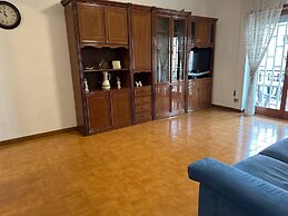 Room in B&B - Comfortable Room With Spacious Kitchen - Suite Colosseo