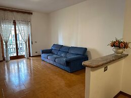 Room in B&B - Comfortable Room With Spacious Kitchen - Suite Colosseo
