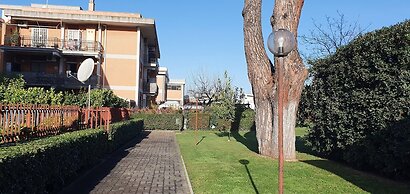 Room in B&B - Comfortable Room With Spacious Kitchen - Suite Colosseo