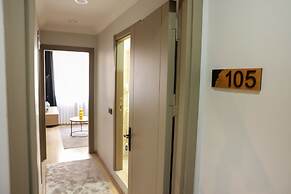 World Yours Luxury Suite