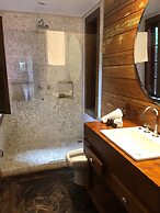 Cliffside Boutique Hotel