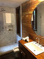 Cliffside Boutique Hotel