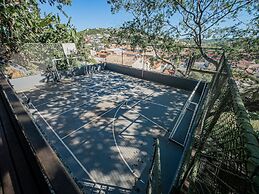 Cliffside Boutique Hotel