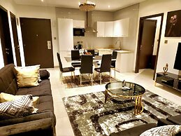 Chafford Suite-Douglas Luxury Apartments