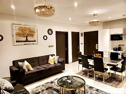 Chafford Suite-Douglas Luxury Apartments