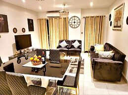 Chafford Suite-Douglas Luxury Apartments